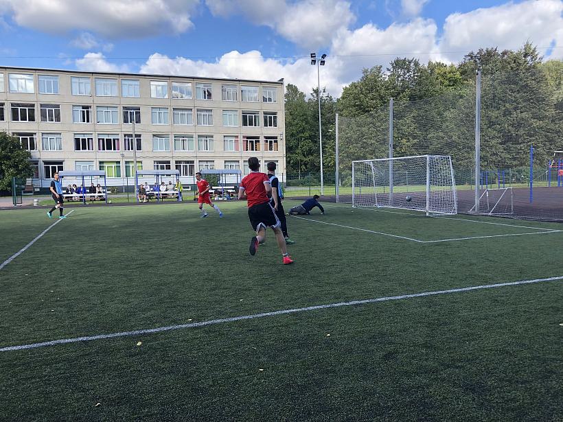 Футбольная команда «ГЕО-ПРОЕКТа» дебютировала с ничьей в Петербургской лиге чемпионов 