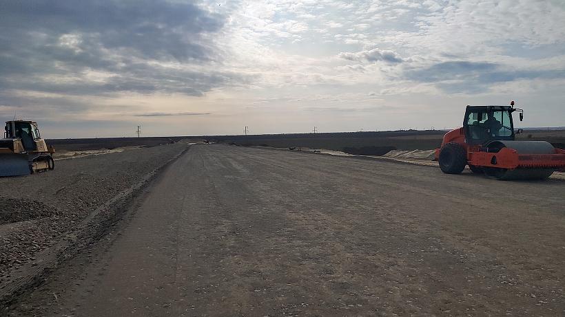 Строительно-монтажные работы на участке второго этапа будущего обхода Волгограда дороги ведутся полным ходом