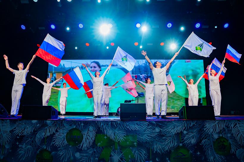 Корпоративный вечер "Новогодний оливье По-Питерски!" Декабрь 2024