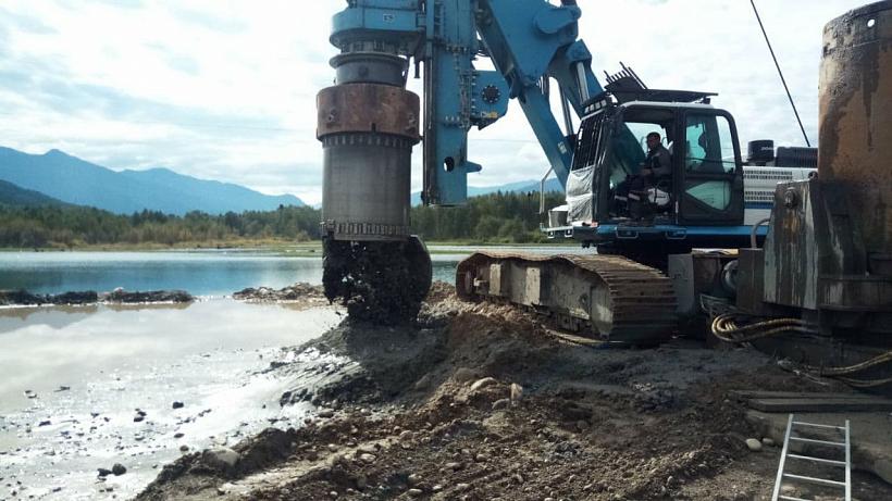 Реконструкция ремонтонепригодного моста через реку Переемная в Кабанском районе Республики Бурятия набирает обороты
