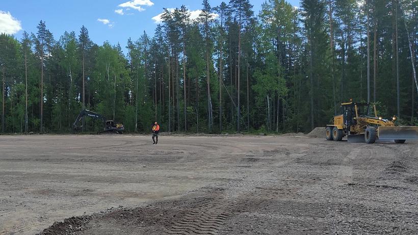 Реконструкция 20-километрового участка федеральной трассы А-181 «Скандинавия» ведется активными темпами