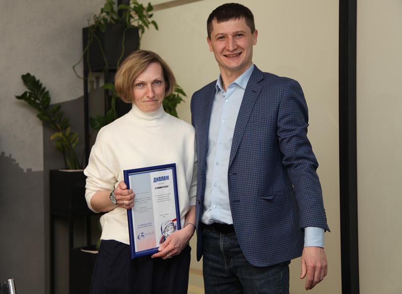 НА ПЫЛЬНЫХ ТРОПИНКАХ ДАЛЕКИХ ПЛАНЕТ ОСТАНУТСЯ НАШИ СЛЕДЫ