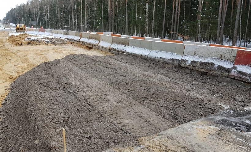На двух участках трассы А-240 в Брянской области продолжается капитальный ремонт в соответствии с проектной документацией, разработанной «ГЕО-ПРОЕКТом»