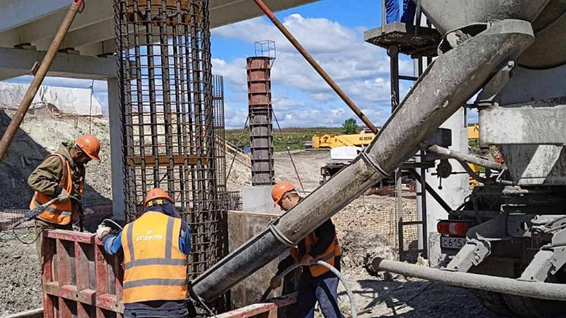 Продолжается капитальный ремонт 25-километрового участка федеральной трассы Екатеринбург – Тюмень, запроектированного компанией «ГЕО-ПРОЕКТ»