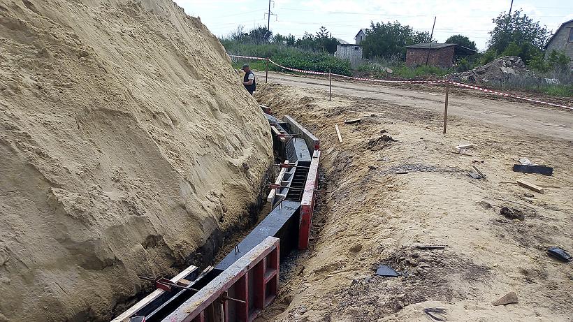 На 12-километровом участке будущего транспортного обхода Волгограда приступили к укладке асфальтобетонного покрытия 